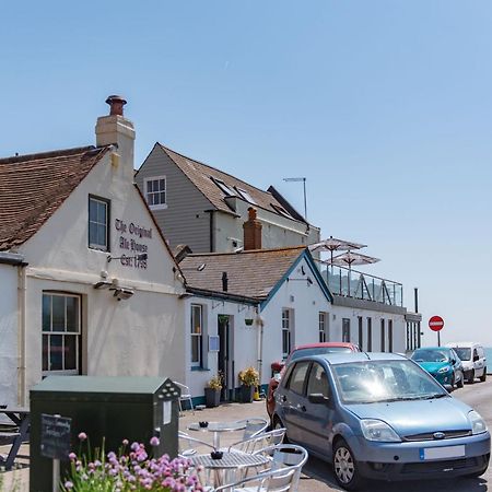 Wave Cottage By Bloom Stays Sandgate Bagian luar foto