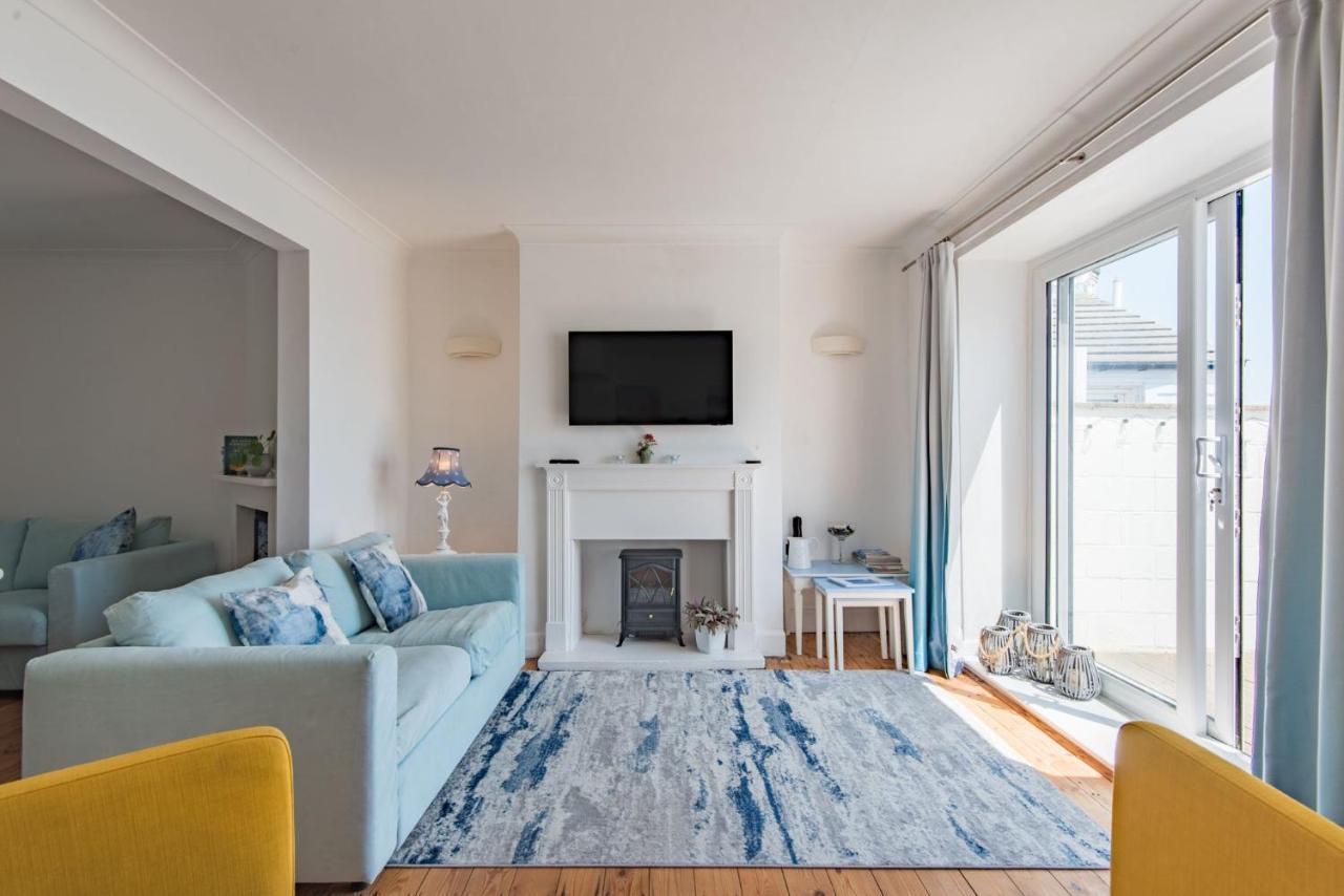 Wave Cottage By Bloom Stays Sandgate Bagian luar foto
