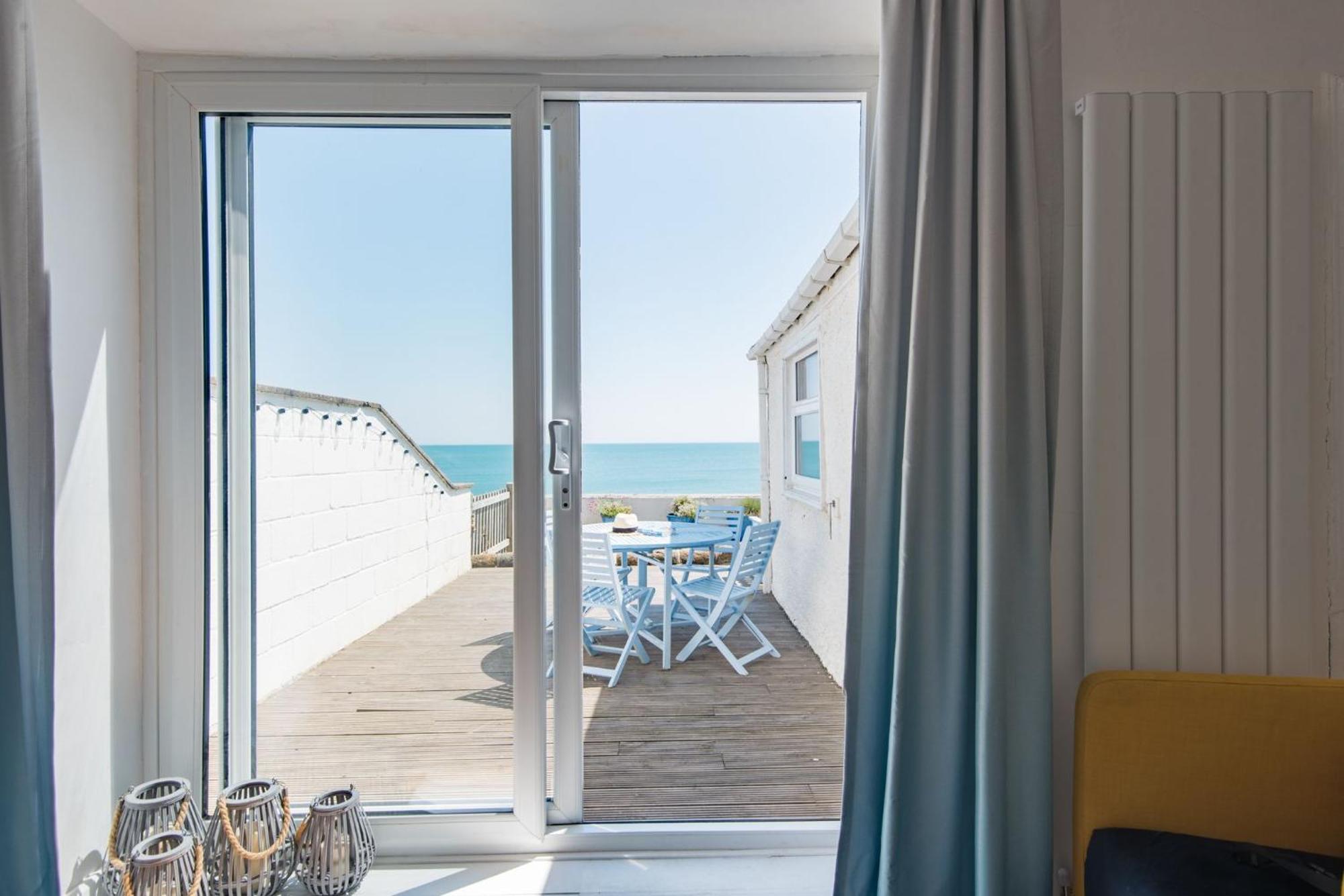 Wave Cottage By Bloom Stays Sandgate Bagian luar foto